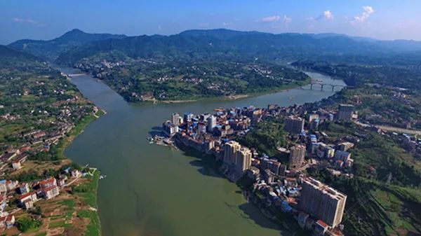 邓志川 《山乡童年》 杜江 《四川省达州市渠县中滩乡天山新村聚居点