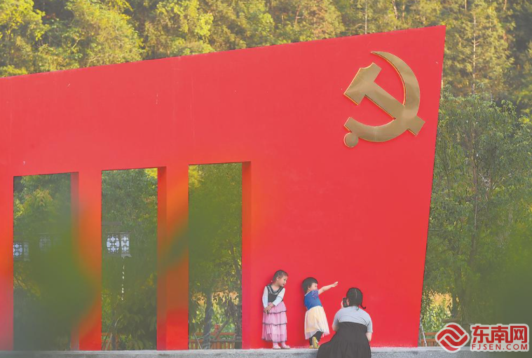 在我省党史学习教育参观学习点——永定区金砂红色旧址群,纷至沓来的