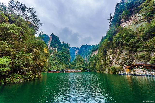 湖南张家界天门山景区雾气缭绕#湖南美好推荐官#旅行推荐官