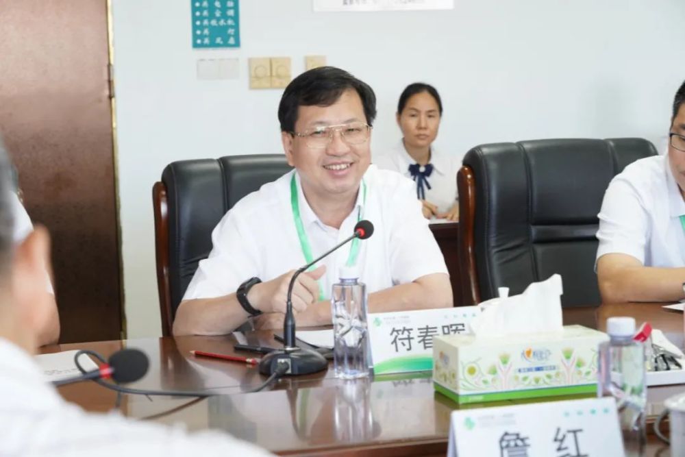 钦州市卫生健康委党组成员,副主任范琼瑛作讲话