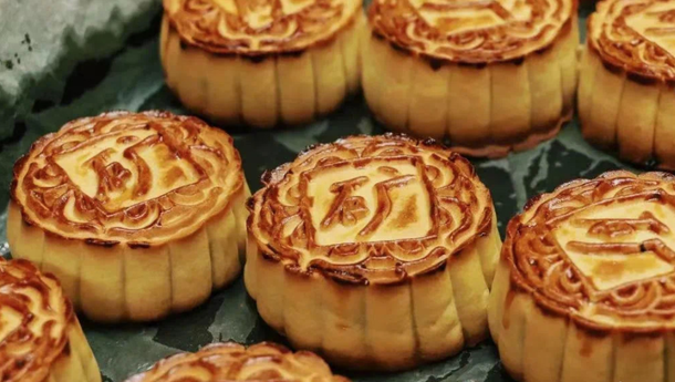 中国矿业大学的月饼给市场上了一课学生表示好吃就是有点费牙