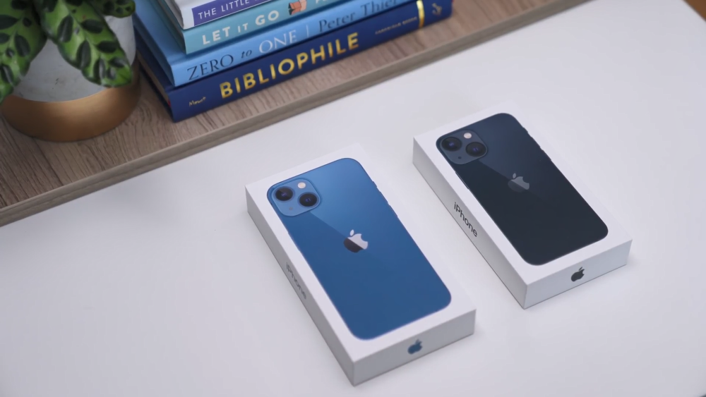 iPhone 13mini单卡,iphone13mini双卡 iphone13,13mini评测:凤凰涅盘,比想象中的要更好!