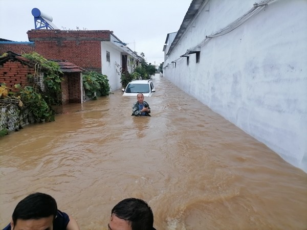 叶县遭遇强降雨十几万群众迅速转移