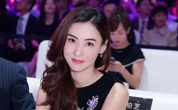 刘嘉玲对张柏芝说:我的老公是影帝,张柏芝9字让她沉默