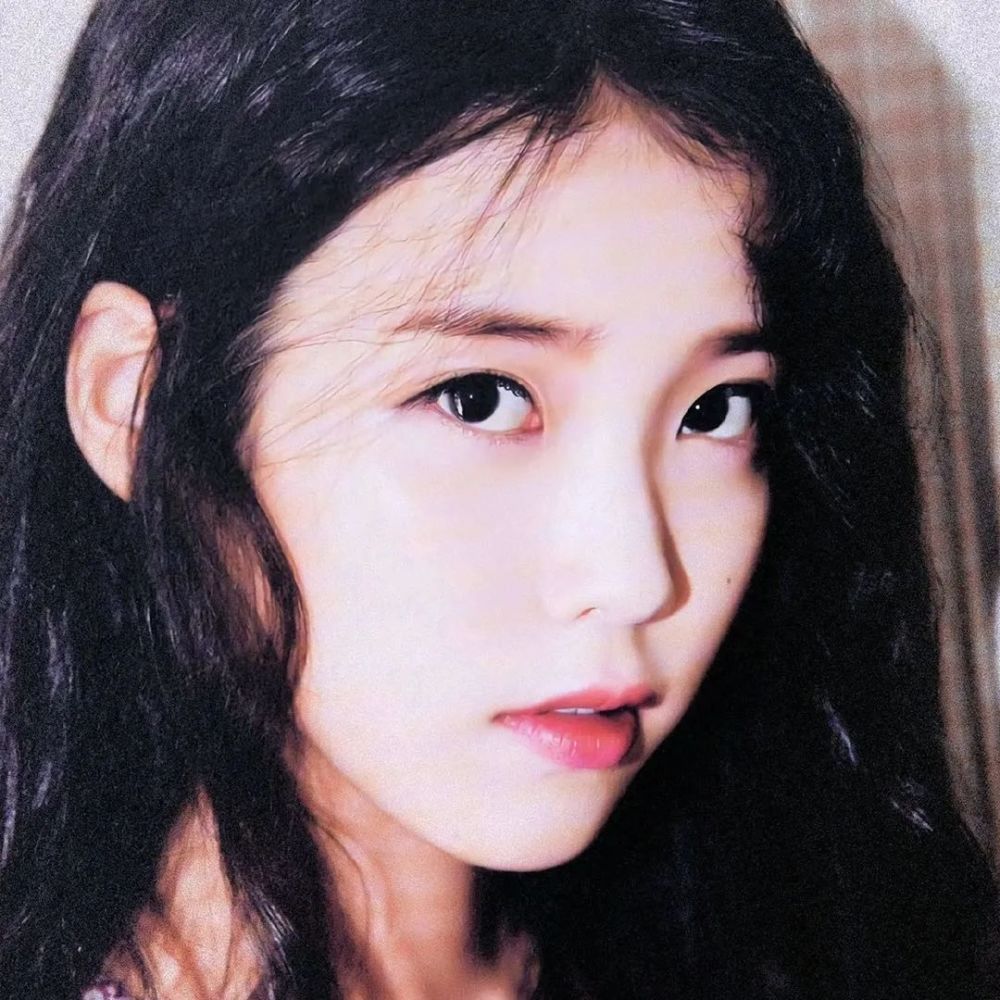 【头像】李知恩