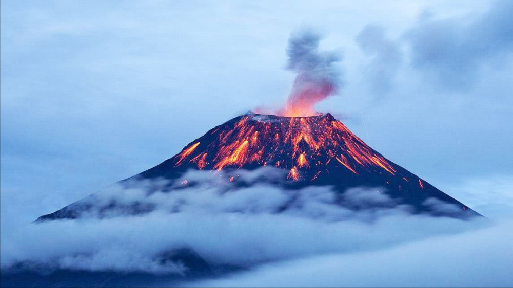 沉睡300年的富士山,如果突然爆发,日本能扛得住吗?