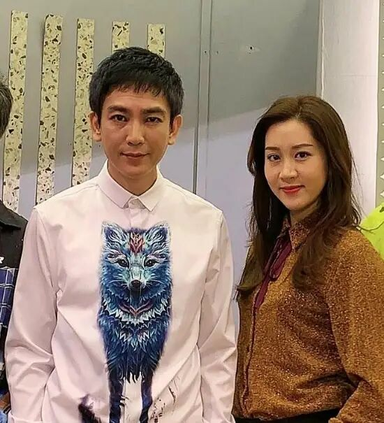《外来媳妇本地郎》华女扮演者黄晓华,她把最后的青春