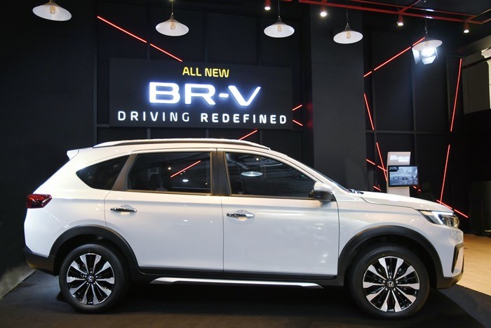 全新2022款本田brv来了新晋7座家用suv