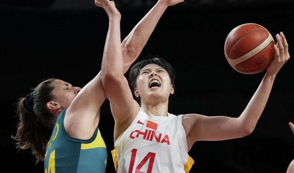 北京时间7月30日,中国女篮以76-74战胜澳大利亚女篮,本场比赛李月汝