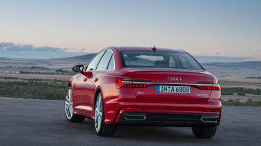 全新奥迪a6 50tfsi e插电混合动力版本:2.0t即可享受