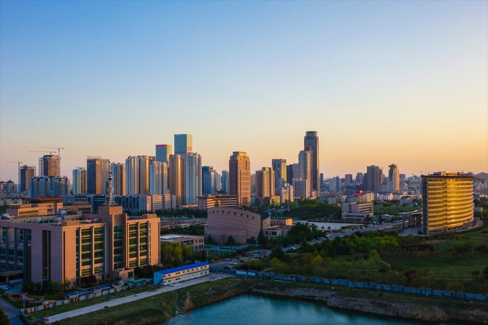 济南的面积和人口_济南人口密集分布图