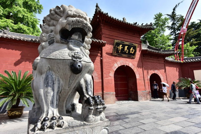 安徽有,青海有,江西也有,其中最有名的当属河南洛阳白马寺