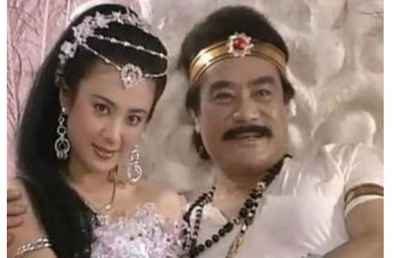 妲己睡前一个坏习惯,纣王很喜欢,但当代女性不敢轻易模仿_腾讯网