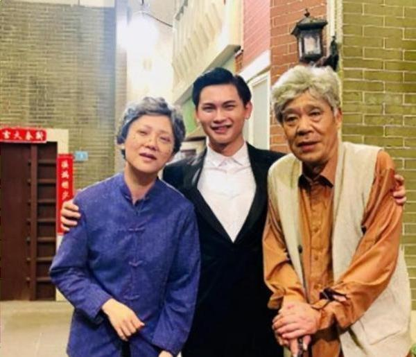 《外来媳妇本地郎》香兰扮演者丁玲,她与康祈光的夫妻
