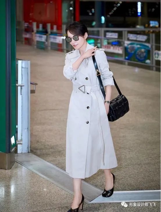 女士风衣长度_巴宝莉风衣女士经典款(3)