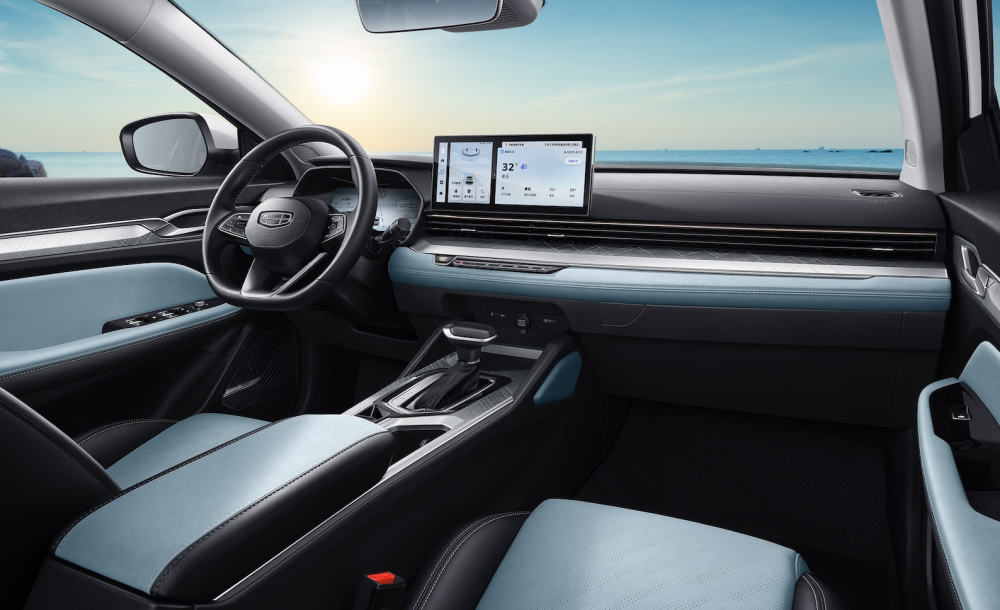 领克03 cyan定制版正式上市;吉利帝豪l内饰官图发布