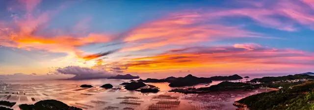 北兜位于霞浦东冲半岛的北端,在这儿不仅能看到日出,还能见到渔民们