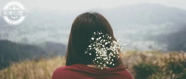 将接受人生的全过程,包括过去,现在和未来有效的"自我疗伤"心理暗示法
