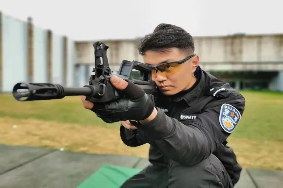 教官风采|西山巡特警李佳骏:能文能武,又酷又帅!