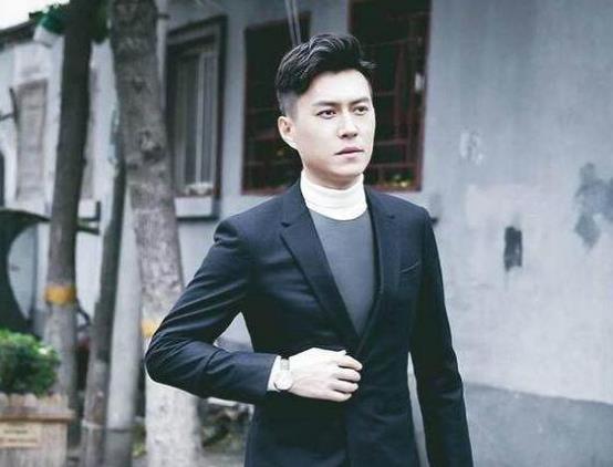 靳东自老干部人设崩塌后如今人气也一跌再跌