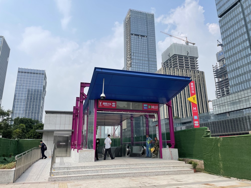 琶洲轨道交通建设提速,广州地铁18号线磨碟沙站开通