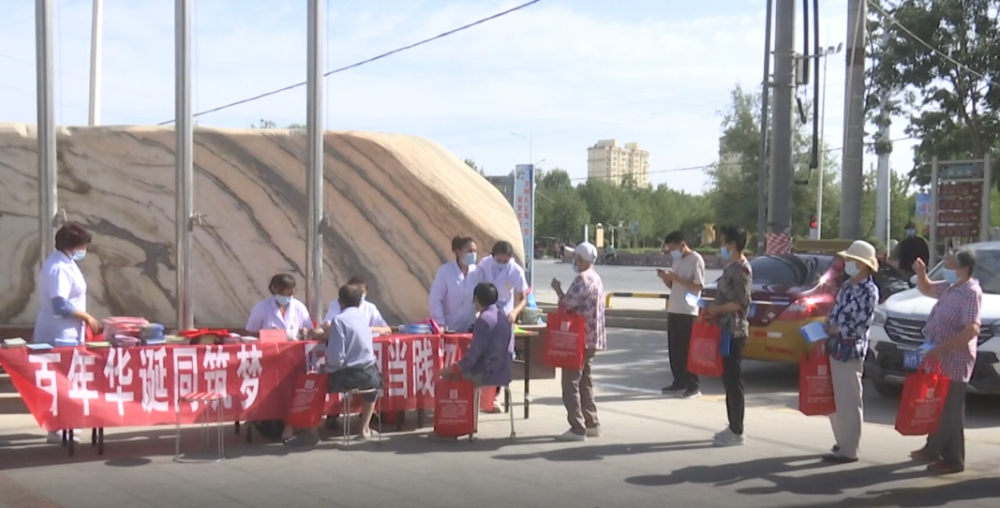 新疆各民族人口数量_速看 新疆各民族人口数量,各市人口排行榜(3)