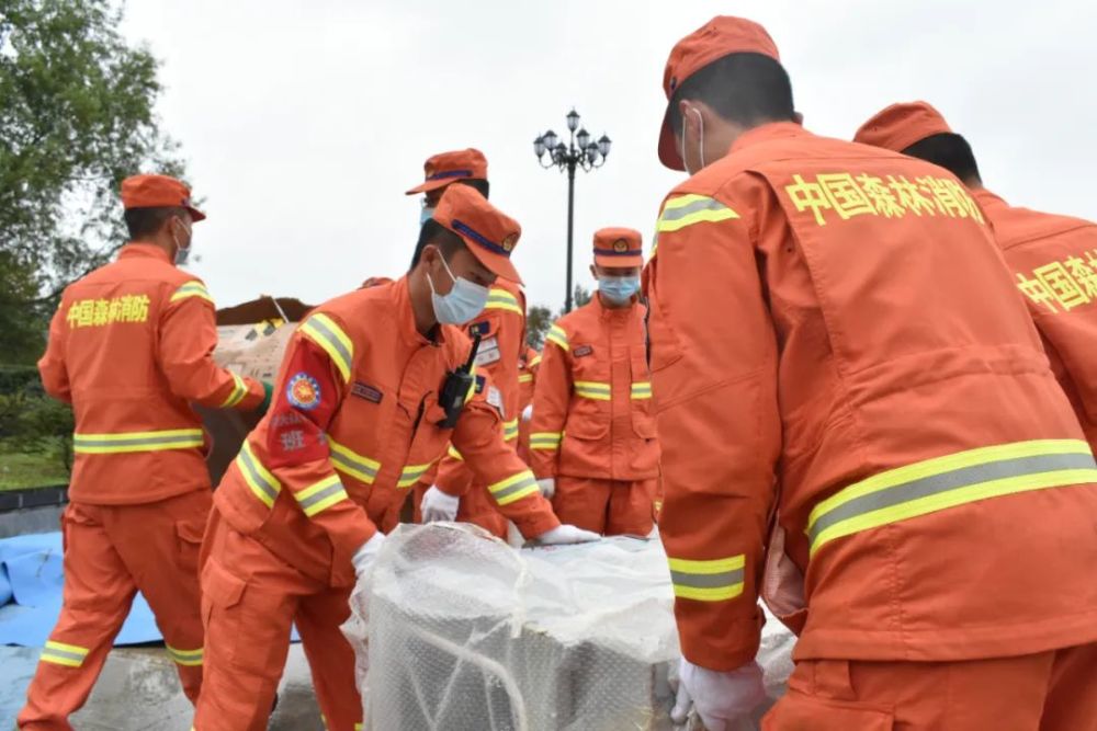 哈尔滨市森林消防支队遂行"火眼"实验室第二检测站搭建任务