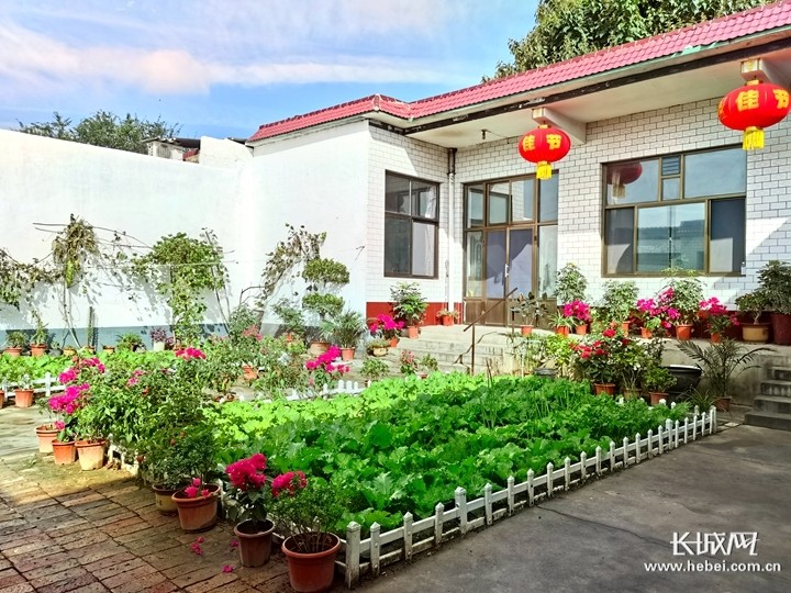 分层分级分类创建洁净庭院,美丽庭院,精品庭院,使之成为美丽乡村建设