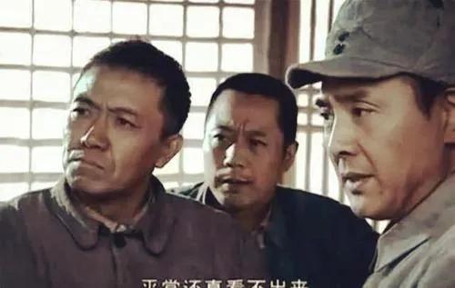 日本人没有找到李云龙的尸体,于是抓走了李云龙的老婆秀琴,并且残忍的