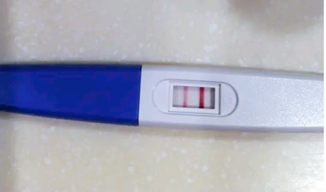 验孕棒上颜色深浅不一暗示的信息多不仅是时间问题孕妈要了解