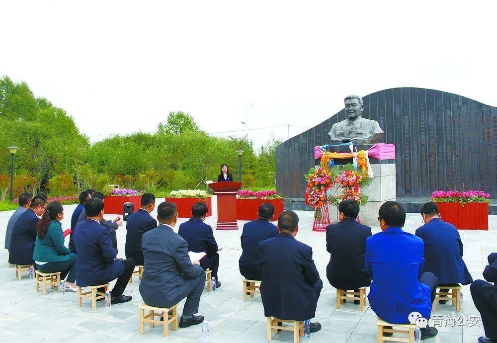 扎根高原的"赤子精神—尕布龙赤子精神述评(下)