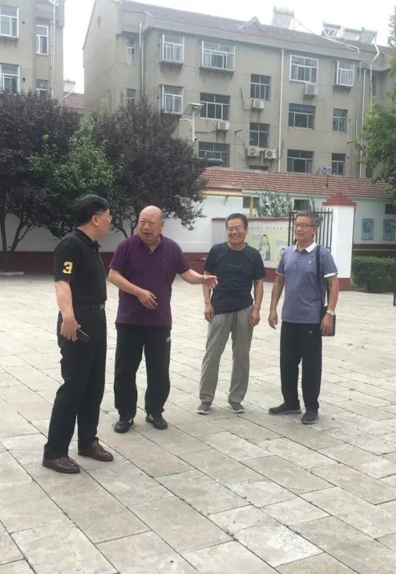 孙启锋充分发挥"法治带头人"在基层民主法治建设中的领导作用,通过