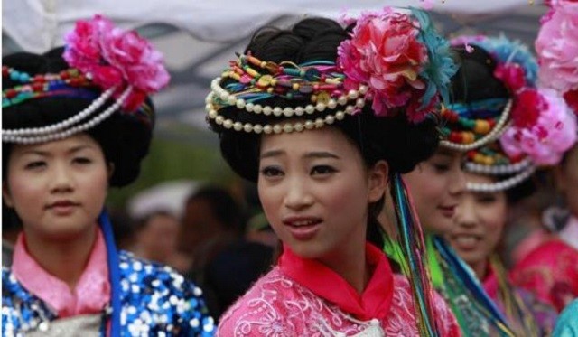 现实中的"女儿国",依然维持着母系社会,繁衍子嗣的太