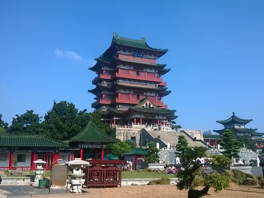 滕王阁景区宣布:背诵全文免门票!网友无奈:还是买票吧
