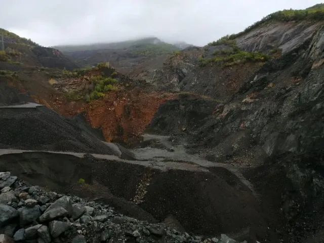 碳酸钙矿山开采_邢台临城开采矿山_矿山开采需要的证