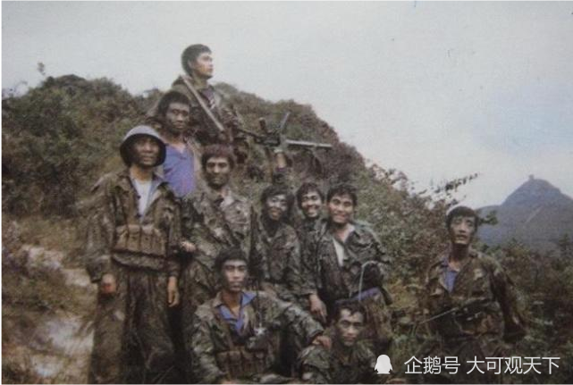 让人流泪的中国对越自卫反击战历史老照片!