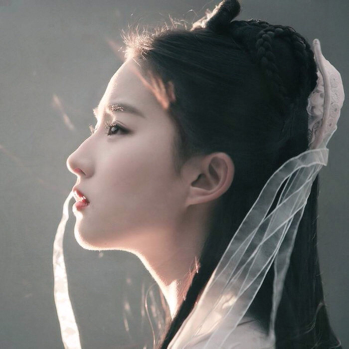 搞笑美女刘亦菲好像有采访牛逼症