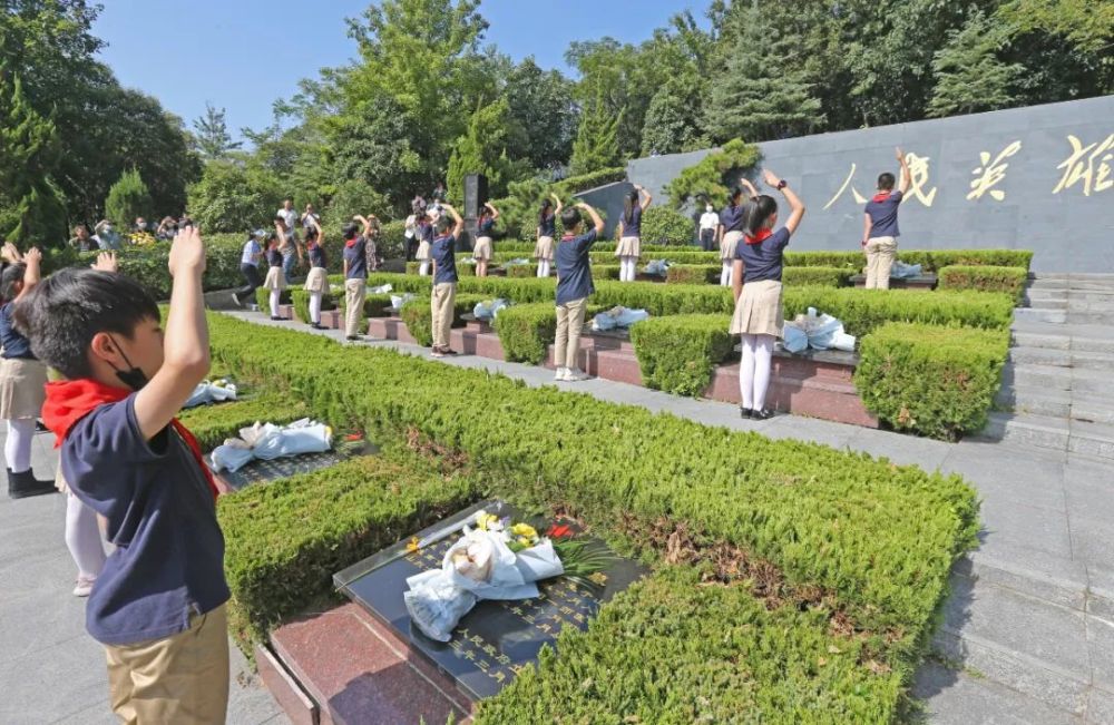 淮南市举行烈士纪念日烈士公祭活动