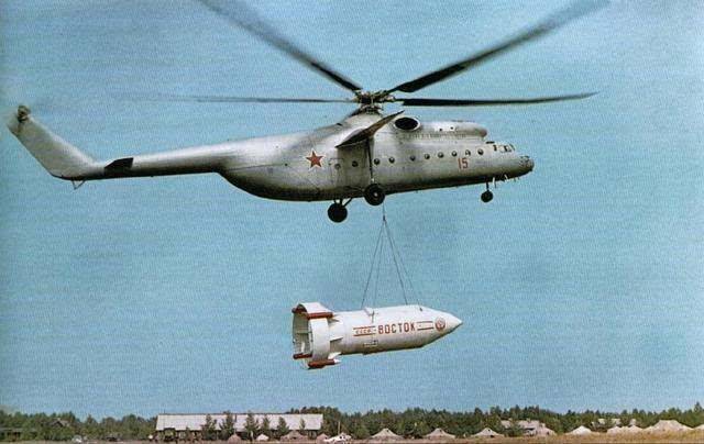 俄罗斯米6"吊钩"直升机