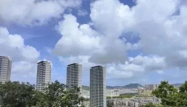 想要去东海云廊,可以从定海东山公园进入.