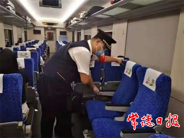 "城铁快巴"来了!黔常石长线加开11对城际特快列车