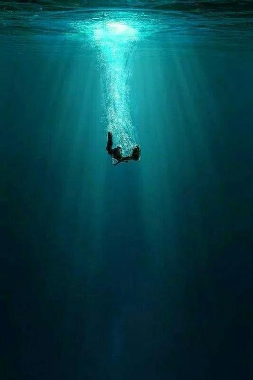 独眼观察员_万米以下的海底是什么样?超越你想象的风光