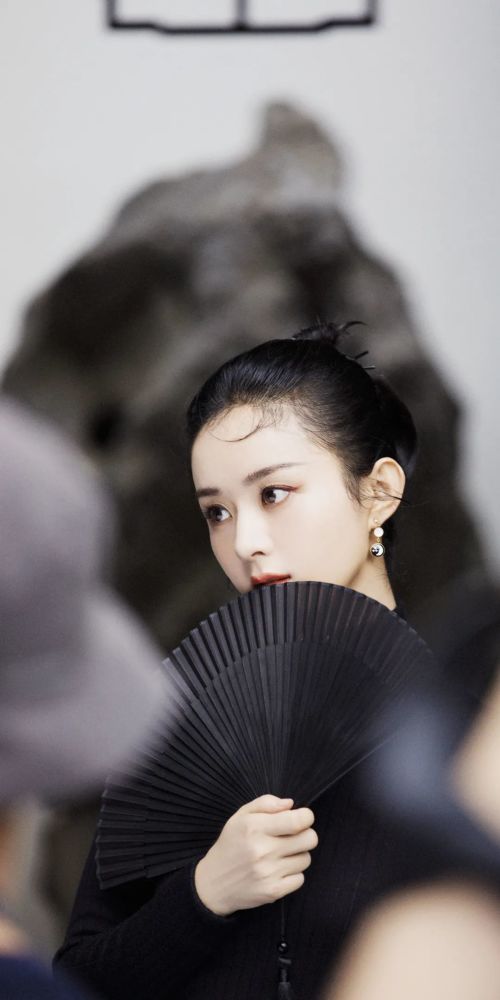 壁纸|赵丽颖:一抹仙气,美人入画(组图)