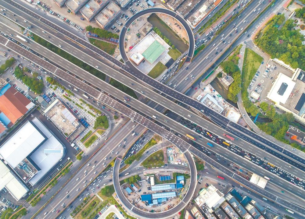 同泰路,尖彭路-白云大道立交工程昨晚