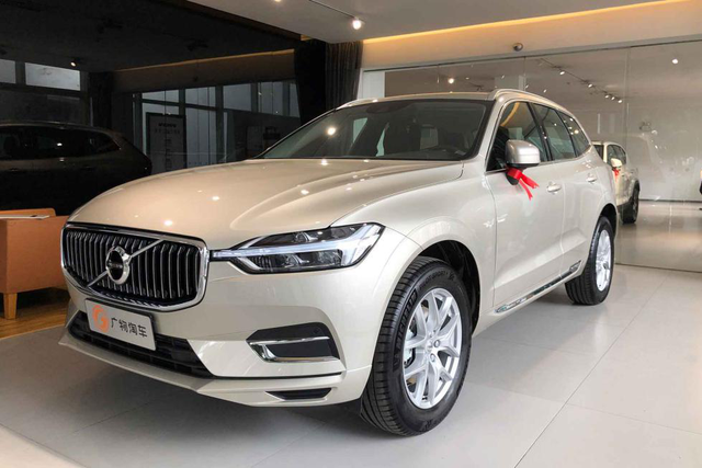 沃尔沃xc90 b6智逸豪华型,优惠14.91万;北欧风格,超大空间,强劲动力