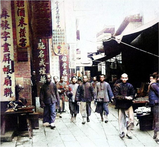 百年老照片:1900年广东广州的老城墙和老街道