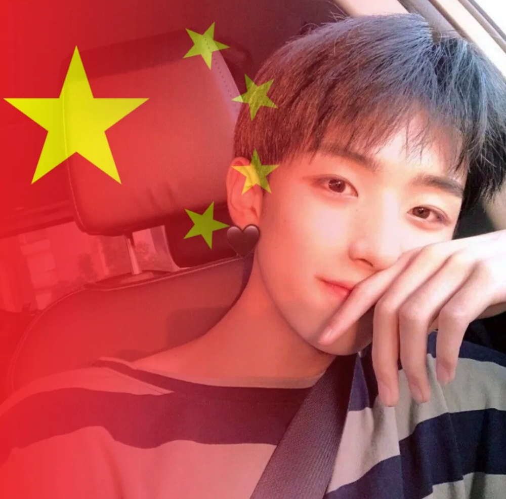 五星闪耀,皆是华夏,最美中国红!祝祖国生日快乐.