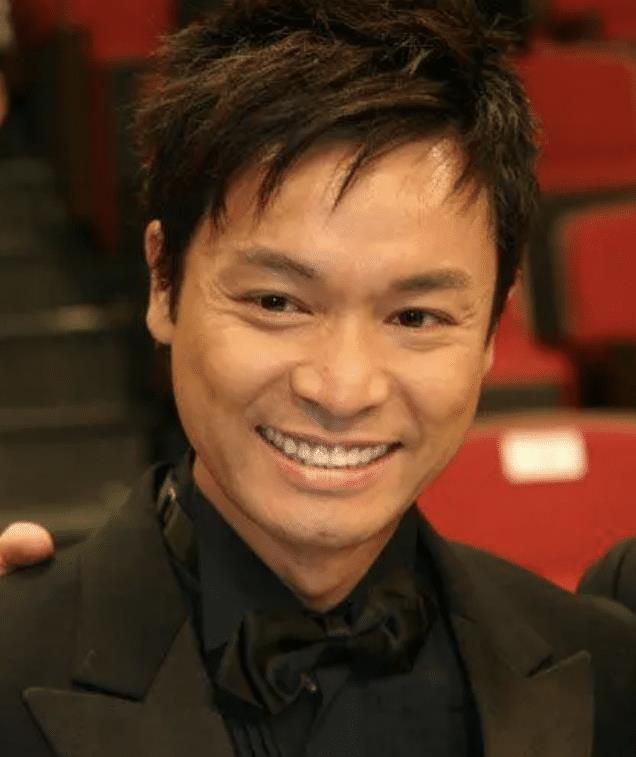 前段时间,郭晋安公开露面,他的脸部状态可以说是惊呆了各路网友.