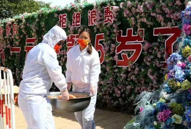 洛阳老君山景区:国庆长假推出无人值守一元午餐 已坚持5年