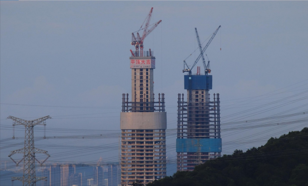 西塔封顶!深圳星河雅宝双子塔!将成中国最高的等高双子塔